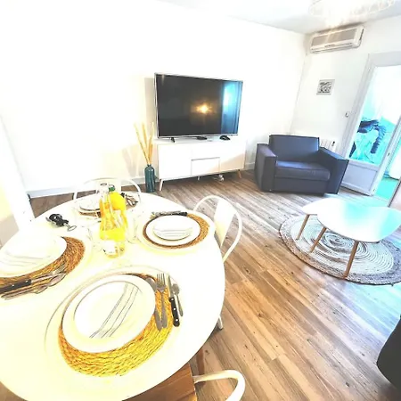 Le Cocon Des Flots, A Pied Et Parking Prive Apartment *